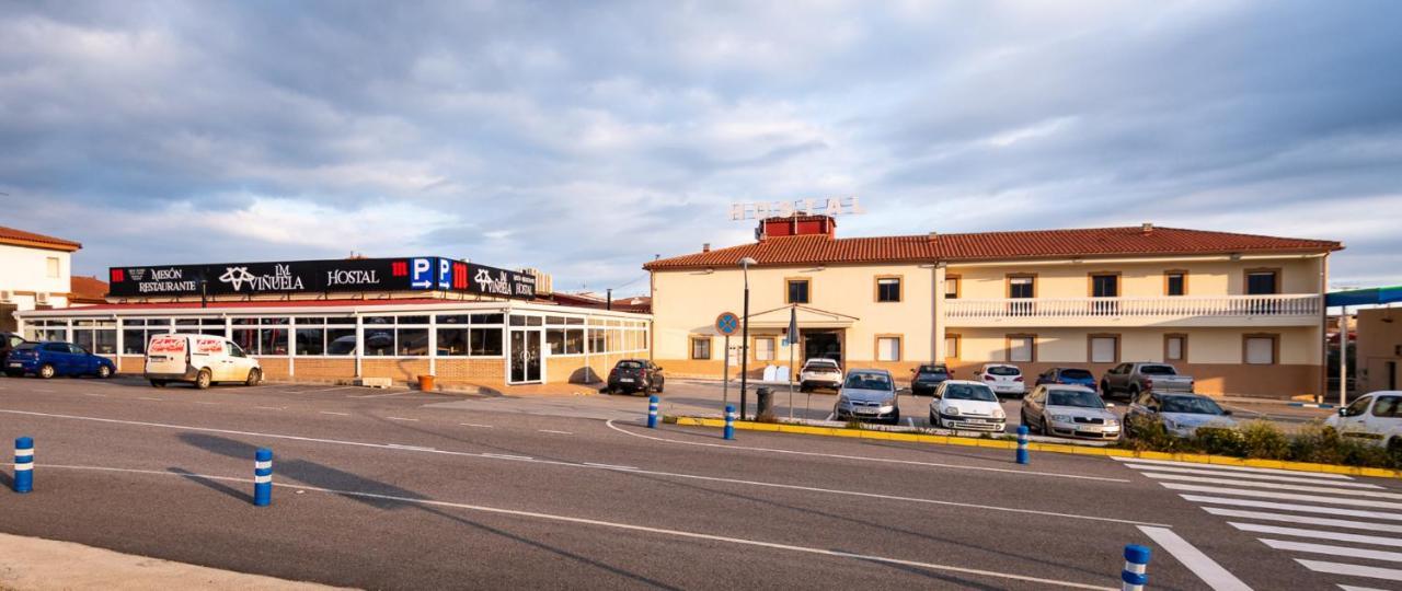 Hostal Vinuela Сан-Педро-де-Мерида Экстерьер фото