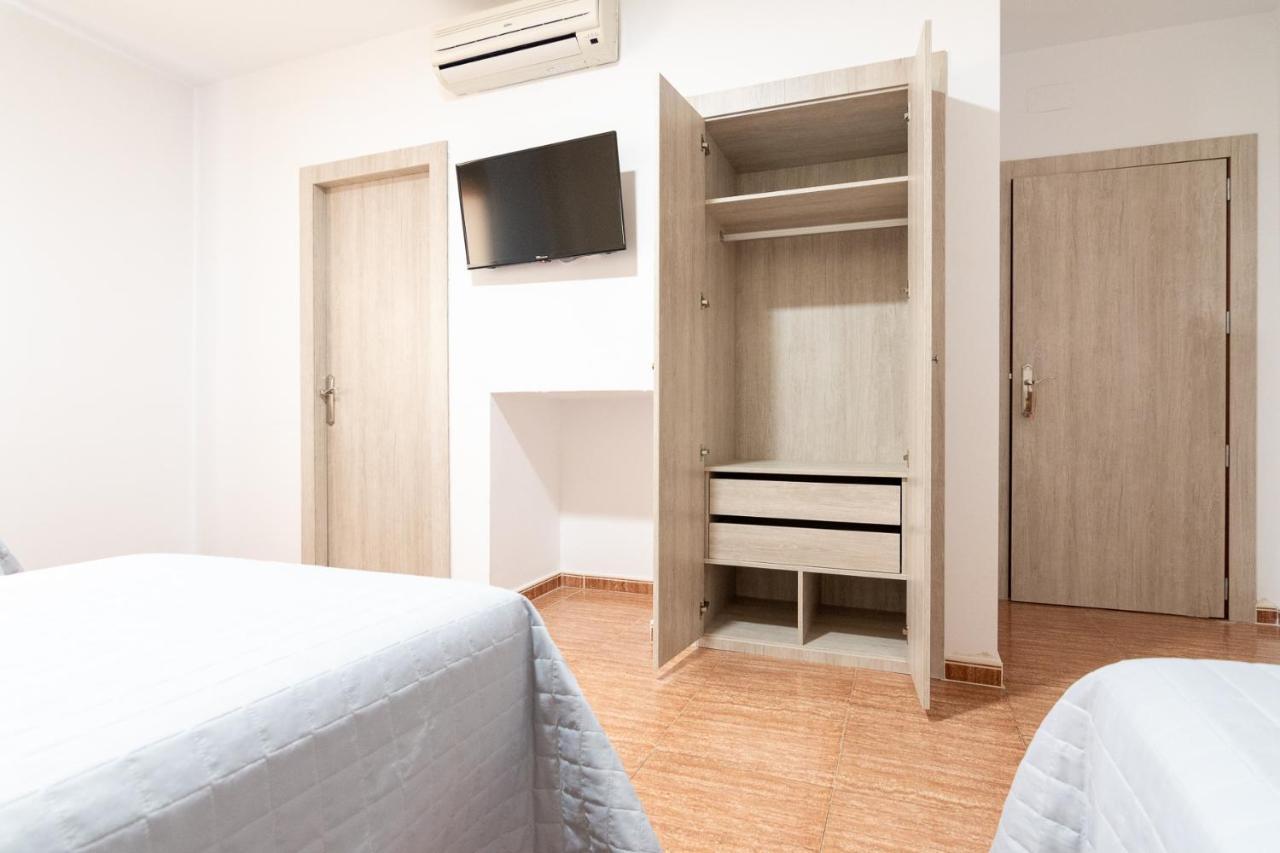 Hostal Vinuela Сан-Педро-де-Мерида Экстерьер фото